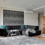 Rezydencja Wintera & Parking By Downtown Apartments
