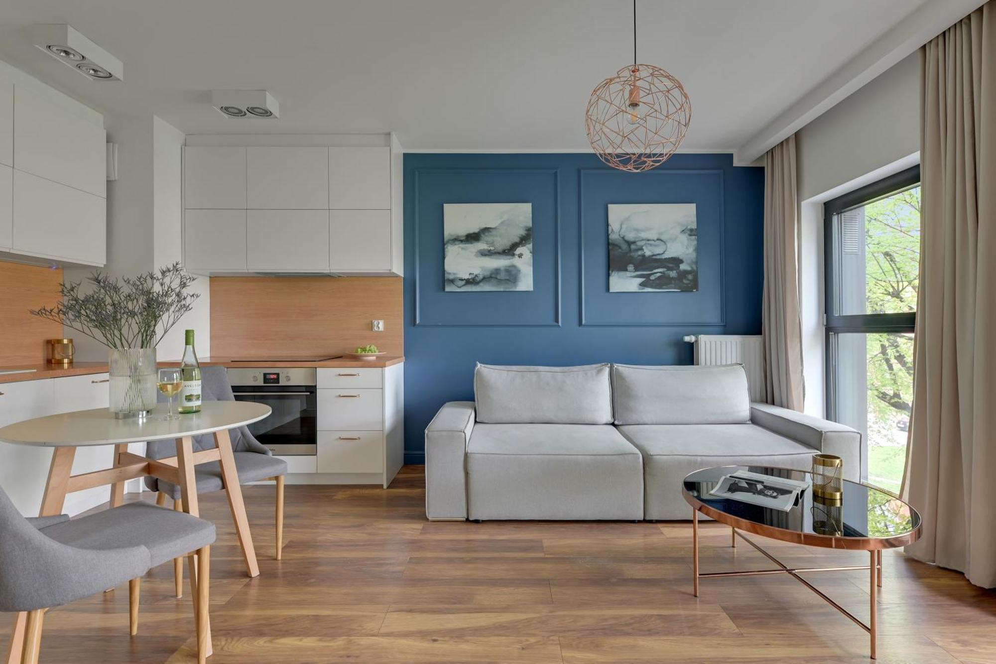 Wintera & Parking By Downtown